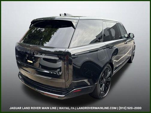 2025 Land Rover Range Rover P400 SE 7 Seat