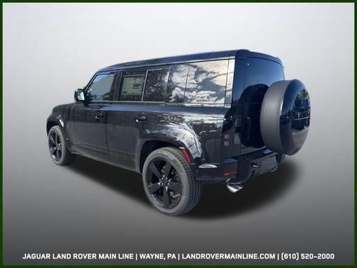 2026 Land Rover Defender 110 V8