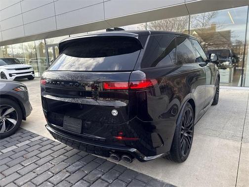 2025 Land Rover Range Rover Sport P635 SV Edition Two