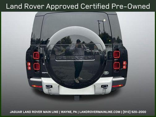 2023 Land Rover Defender 130 SE