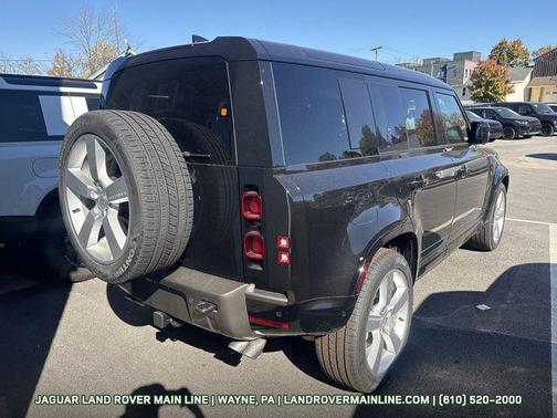 2025 Land Rover Defender 110 P500 X-Dynamic SE