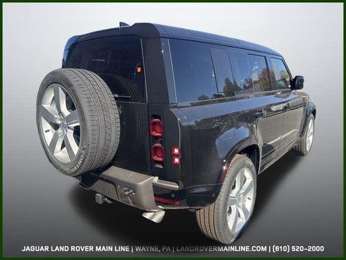 2025 Land Rover Defender X-Dynamic SE