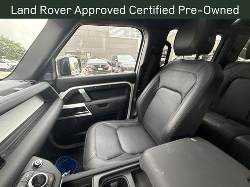 2024 Land Rover Defender 110 P400 S