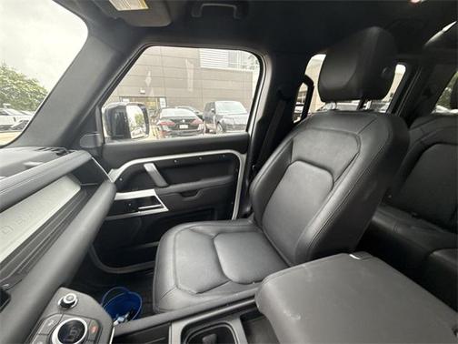2024 Land Rover Defender 110 P400 S