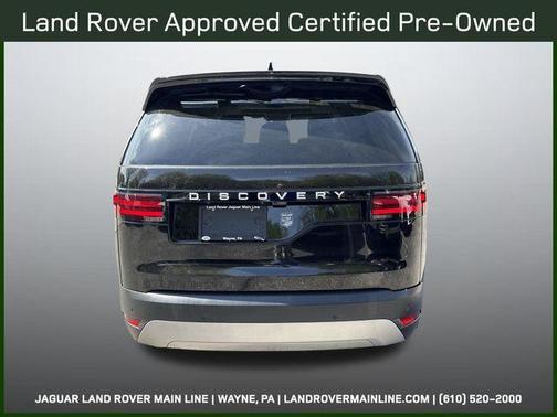 Santorini Black 2024 Land Rover Discovery P300 S