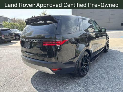 Santorini Black 2024 Land Rover Discovery P300 S