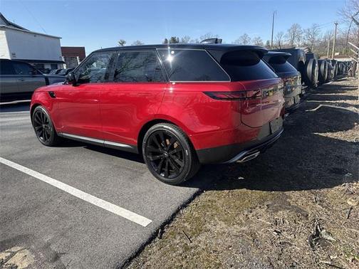 2025 Land Rover Range Rover Sport SE