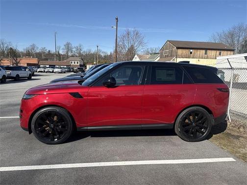 2025 Land Rover Range Rover Sport SE
