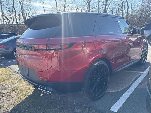 2025 Land Rover Range Rover Sport SE