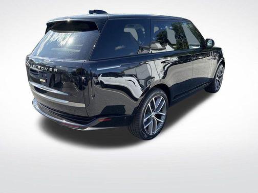 2025 Land Rover Range Rover P550e SE