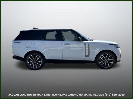 Fuji White 2026 Land Rover Range Rover P550e SE