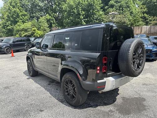 2024 Land Rover Defender 110 P300