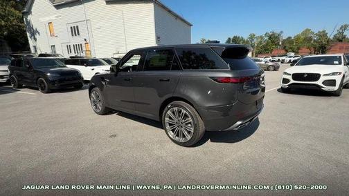 2025 Land Rover Range Rover Sport SE
