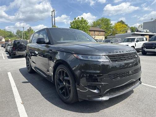 2025 Land Rover Range Rover Sport SE