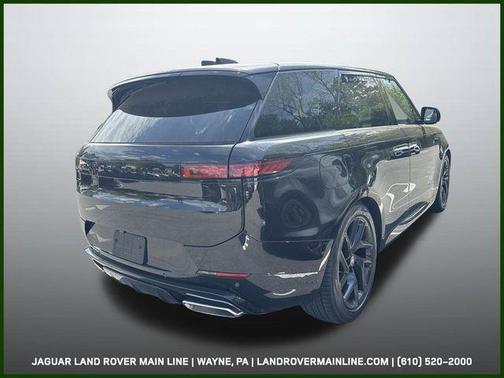 2025 Land Rover Range Rover Sport SE