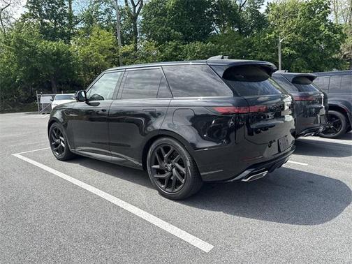 2025 Land Rover Range Rover Sport SE
