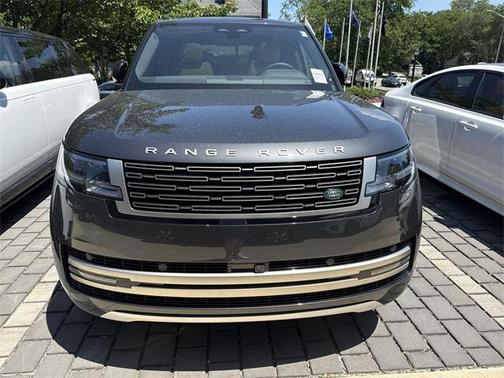 2025 Land Rover Range Rover P400 SE