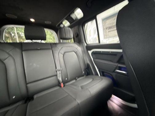 2025 Land Rover Defender P525 V8