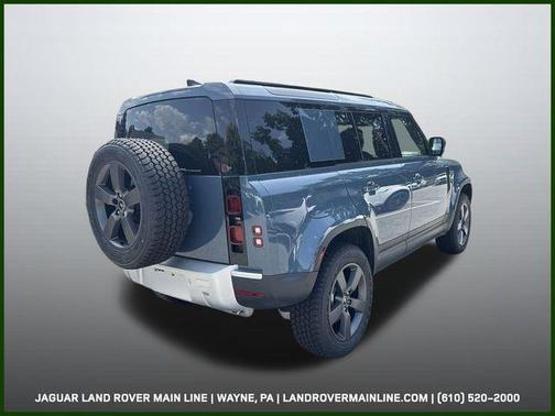 2025 Land Rover Defender 110 P300