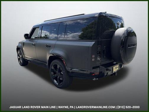 Santorini Black 2026 Land Rover Defender P400 X-Dynamic SE