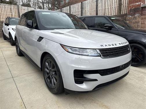 2025 Land Rover Range Rover Sport SE