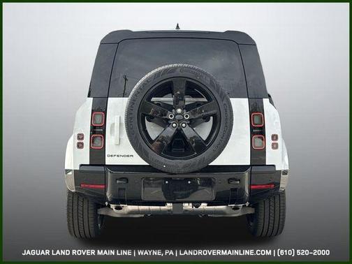 Fuji White 2026 Land Rover Defender P400 X-Dynamic SE