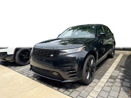 2026 Land Rover Range Rover Velar P250 SE R-Dynamic