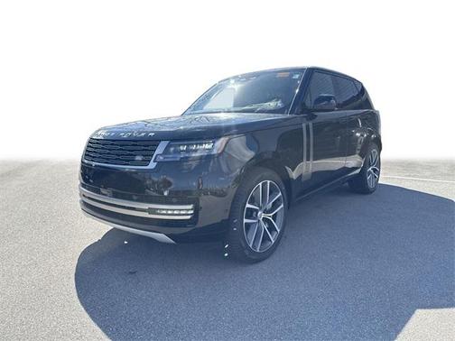 2025 Land Rover Range Rover P550e SE