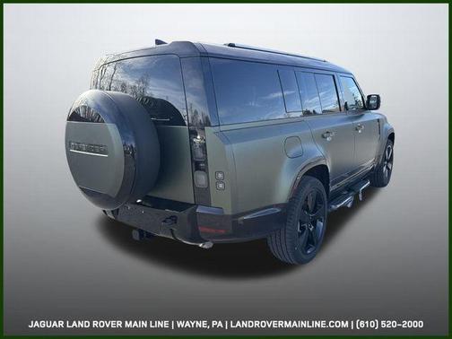 2026 Land Rover Defender 130 X-Dynamic SE