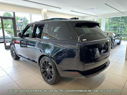 2023 Land Rover Range Rover P530 SE