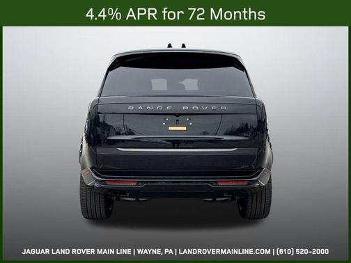Santorini Black 2026 Land Rover Range Rover P550e SE