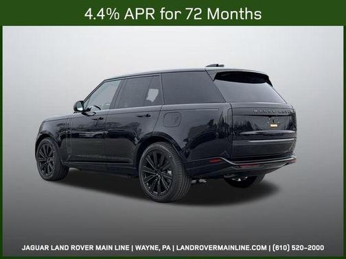 Santorini Black 2026 Land Rover Range Rover P550e SE