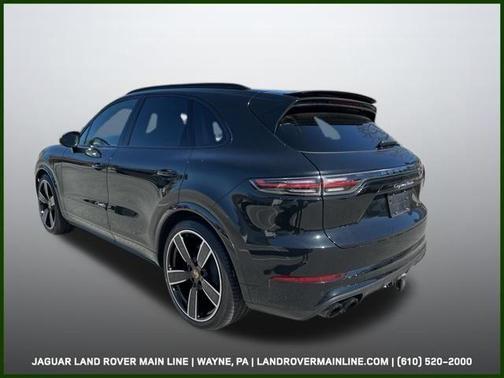 2023 Porsche Cayenne Turbo
