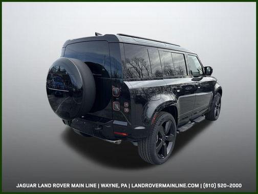 2026 Land Rover Defender 110 X-Dynamic SE