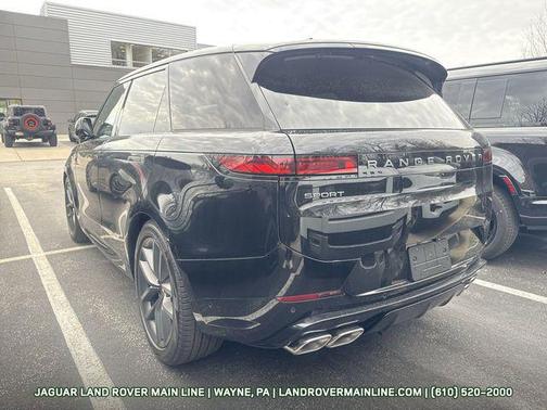 2025 Land Rover Range Rover Sport SE