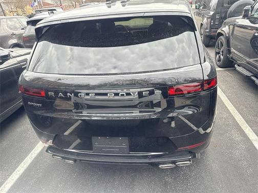 2025 Land Rover Range Rover Sport SE