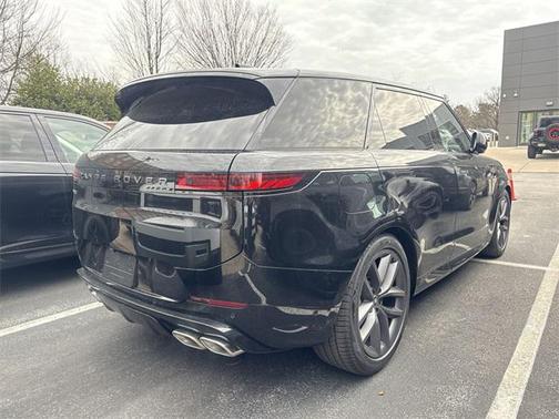 2025 Land Rover Range Rover Sport SE