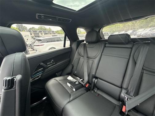 2025 Land Rover Range Rover Sport SE