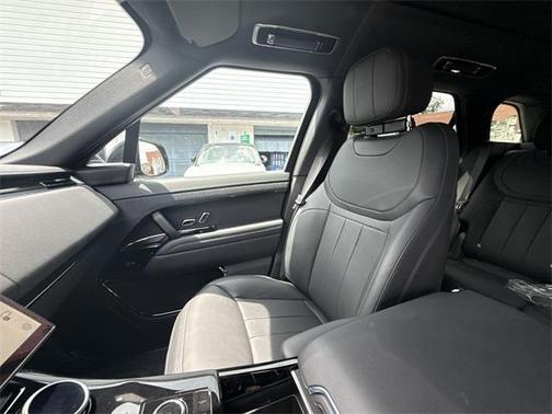 2023 Land Rover Range Rover Sport SE