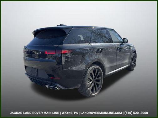 2026 Land Rover Range Rover Sport SE