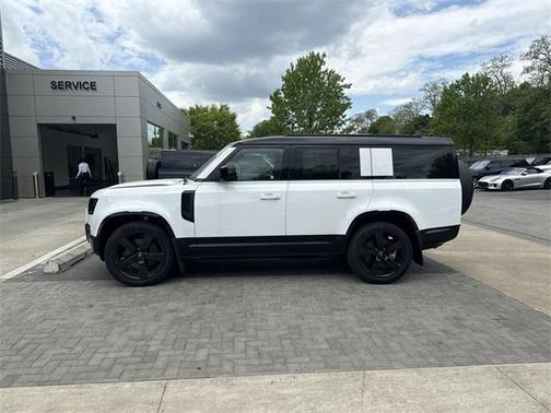 2025 Land Rover Defender 130 P400 X-Dynamic SE