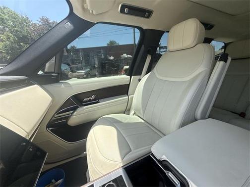 2023 Land Rover Range Rover P400 SE