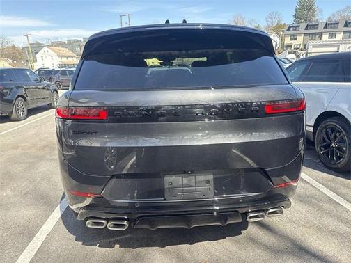 2025 Land Rover Range Rover Sport SE