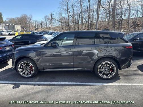 2025 Land Rover Range Rover Sport SE