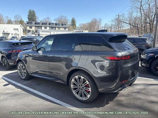 2025 Land Rover Range Rover Sport SE
