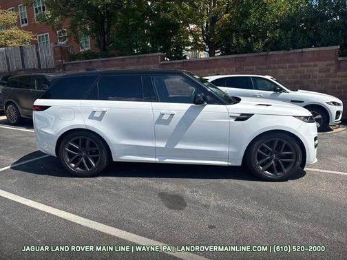 2025 Land Rover Range Rover Sport SE