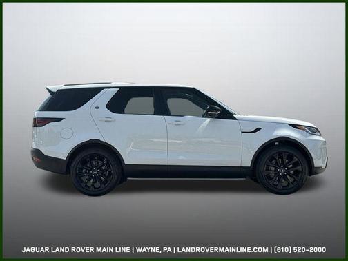 Fuji White 2026 Land Rover Discovery S