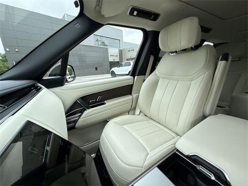 2025 Land Rover Range Rover P530 Autobiography
