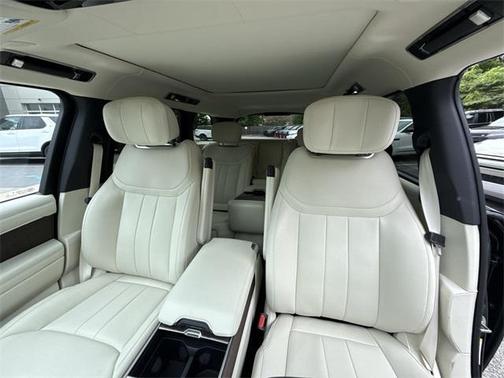 2025 Land Rover Range Rover P530 Autobiography