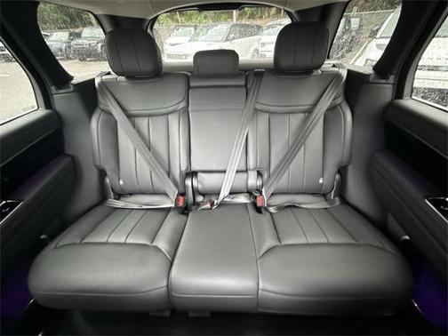2025 Land Rover Range Rover P400 SE